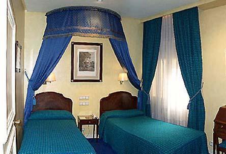 Hotel Galiano 3*
